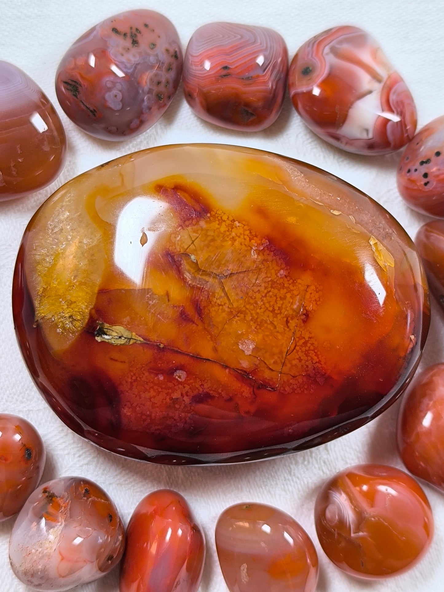 Carnelian palm stone