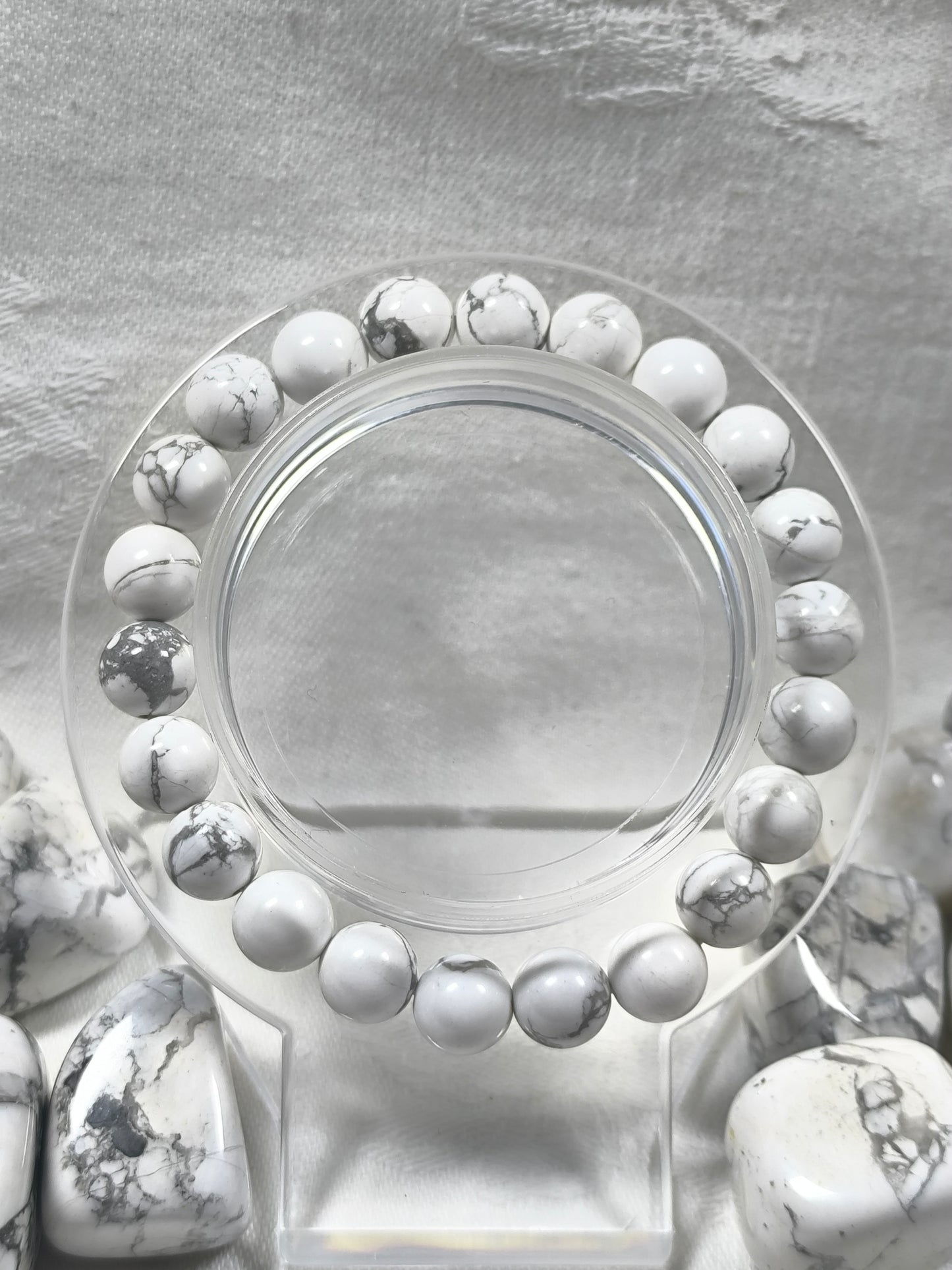 Howlite 8mm bracelet