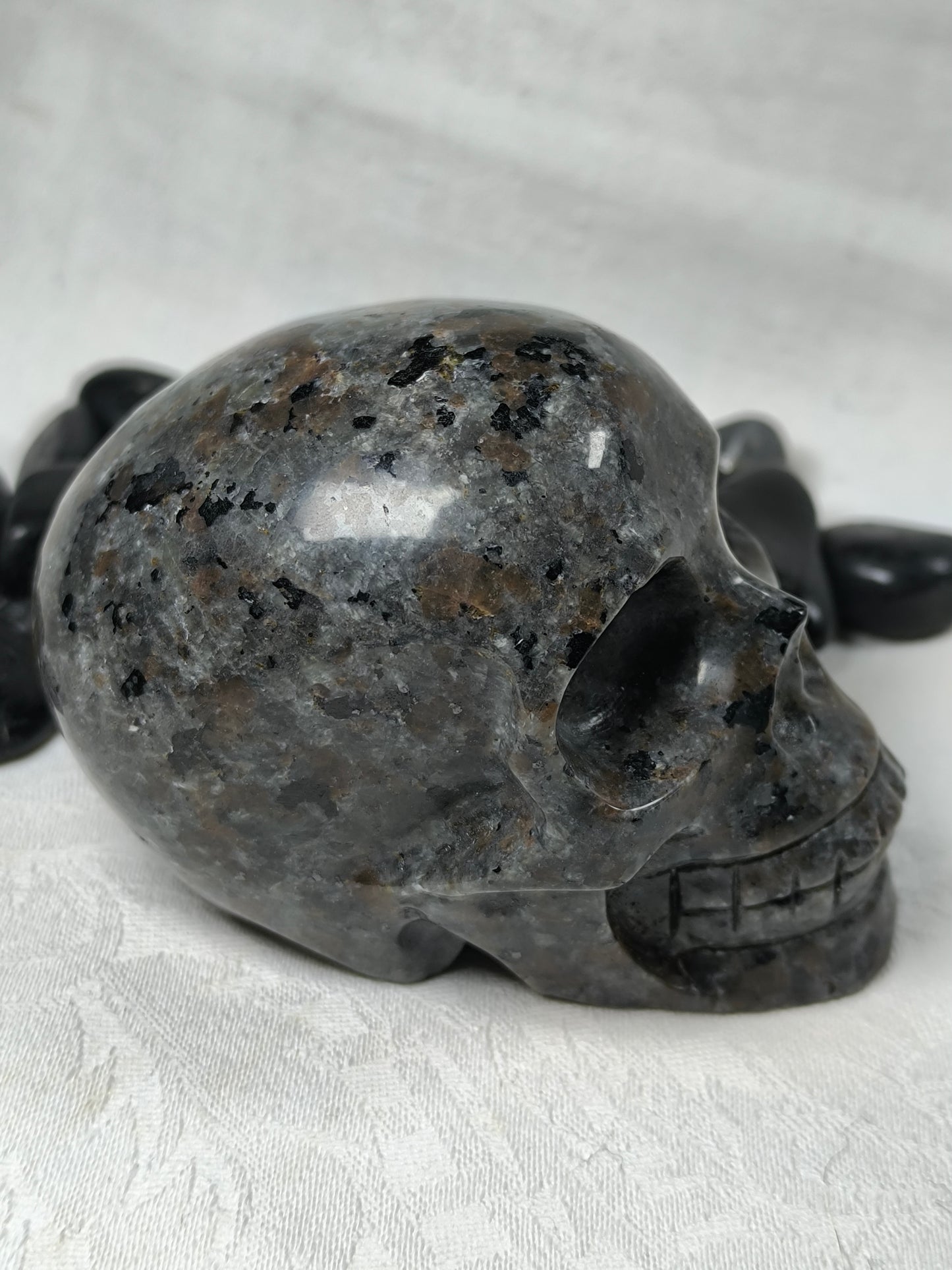 Yooperlite UV reactive skull