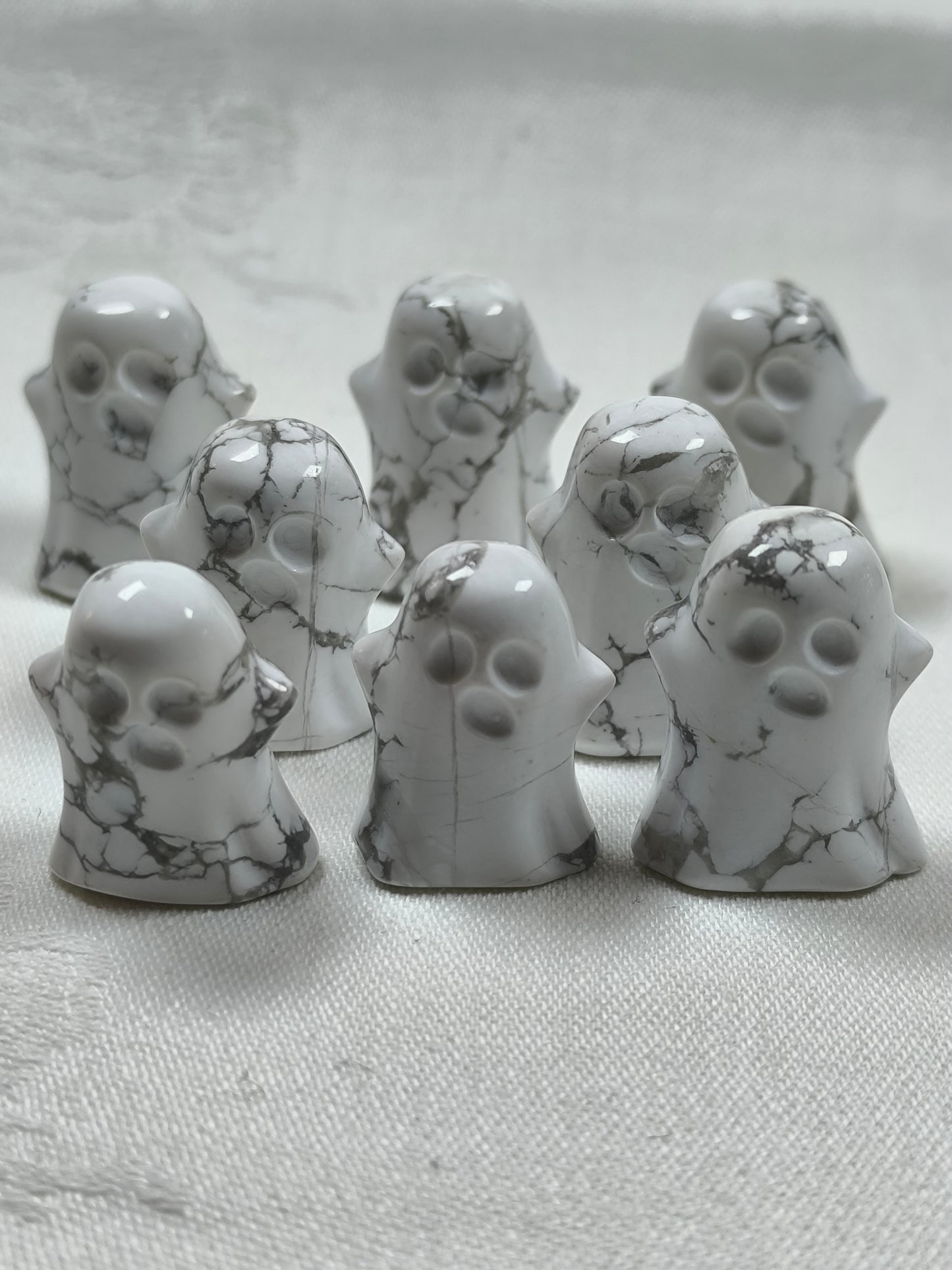 Mini howlite ghosts