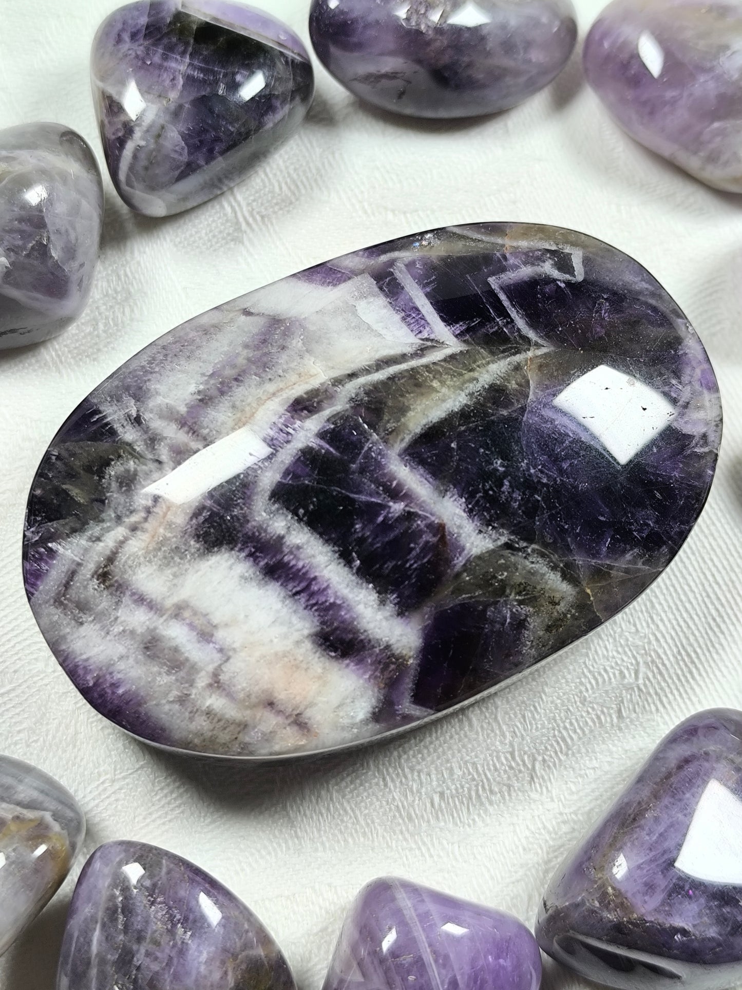 Chevron amethyst palm stone