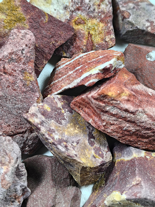 Red jasper raw pieces