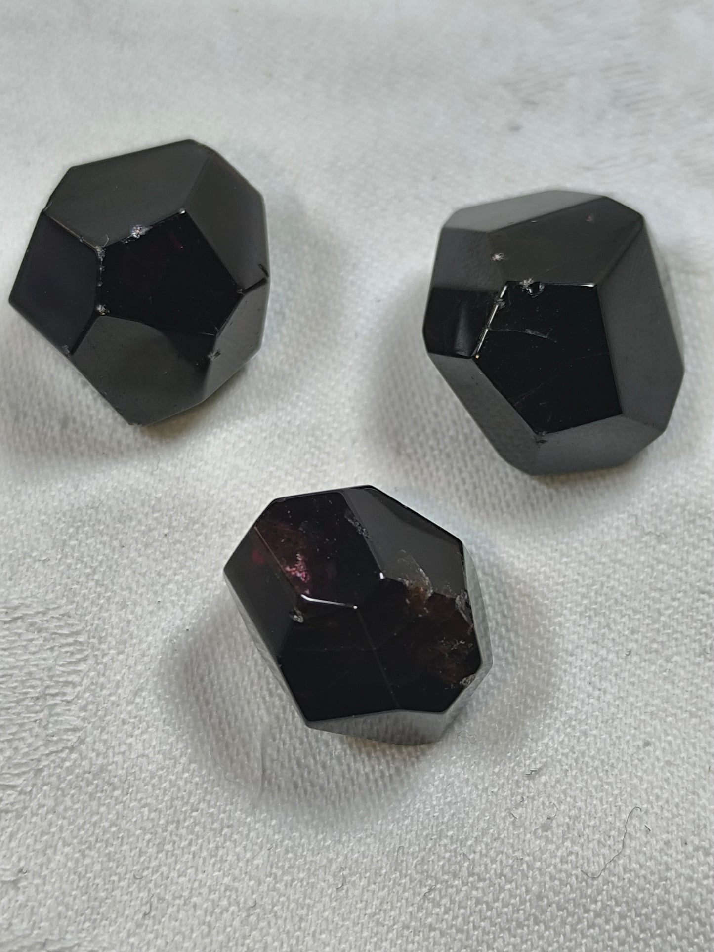 Flashy garnet freeforms
