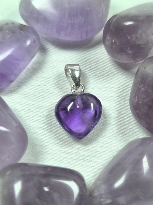 Sterling silver amethyst mini heart pendant