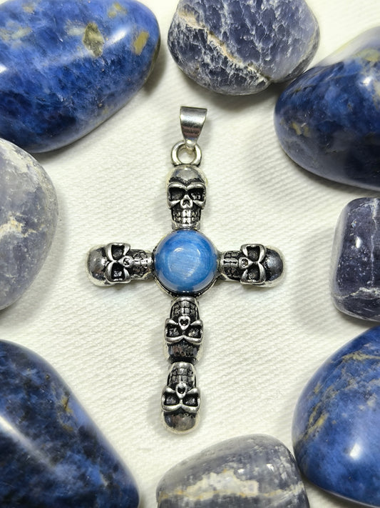 Stainless steel kyanite skull cross pendant