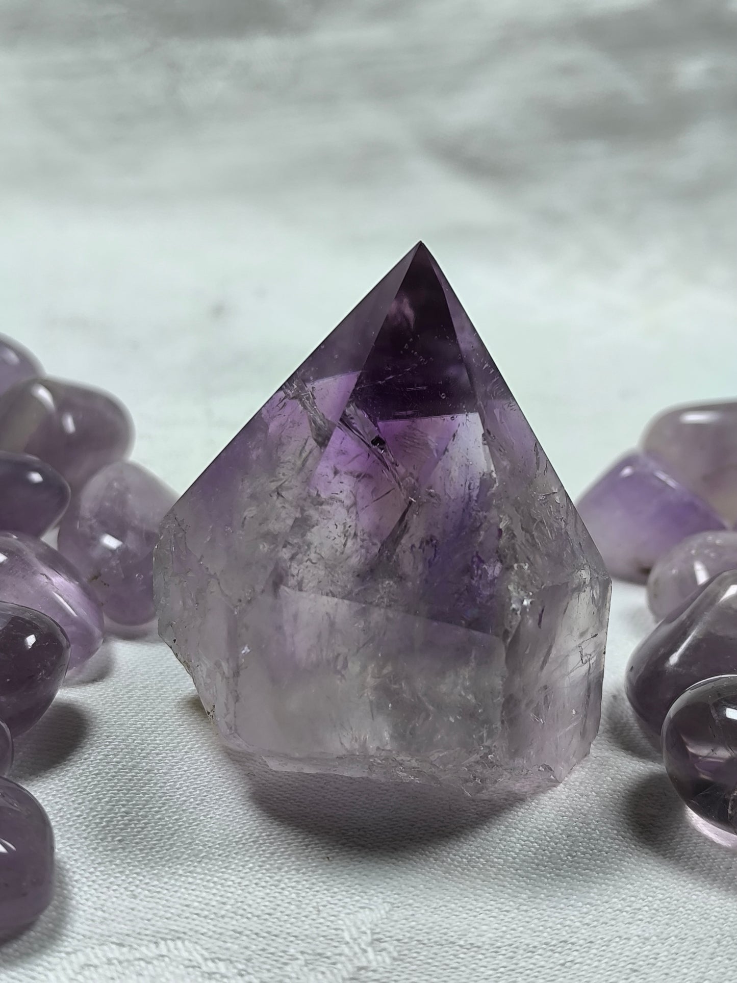 Amethyst generator