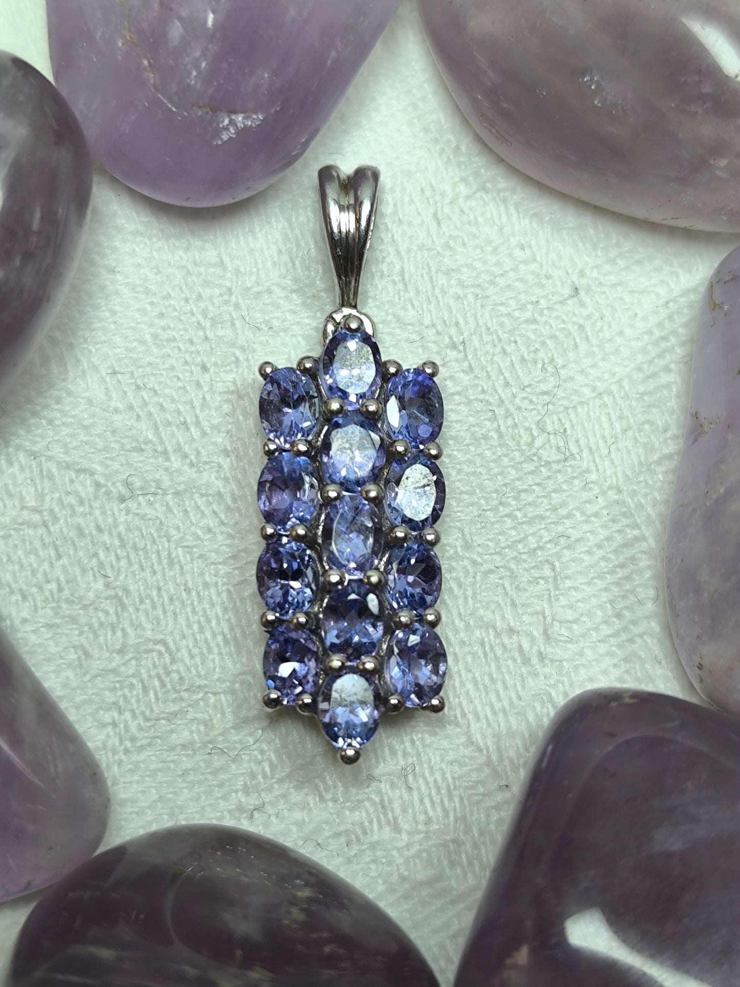 Preloved sterling silver tanzanite pendant