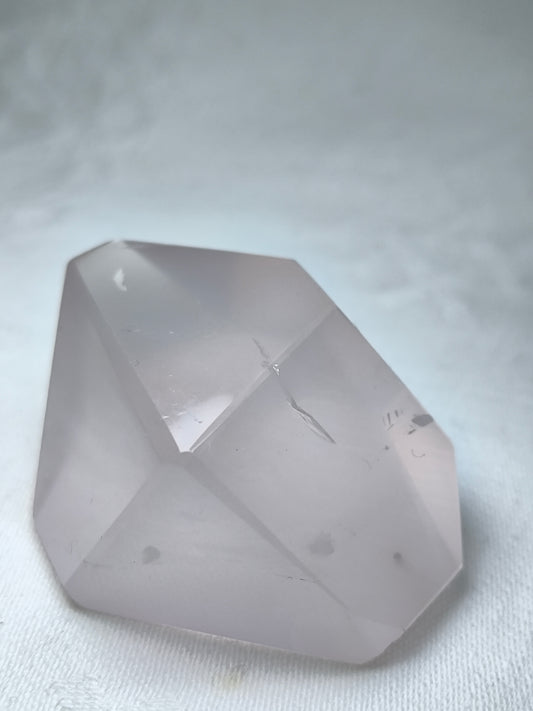 Giasol rose quartz freeform