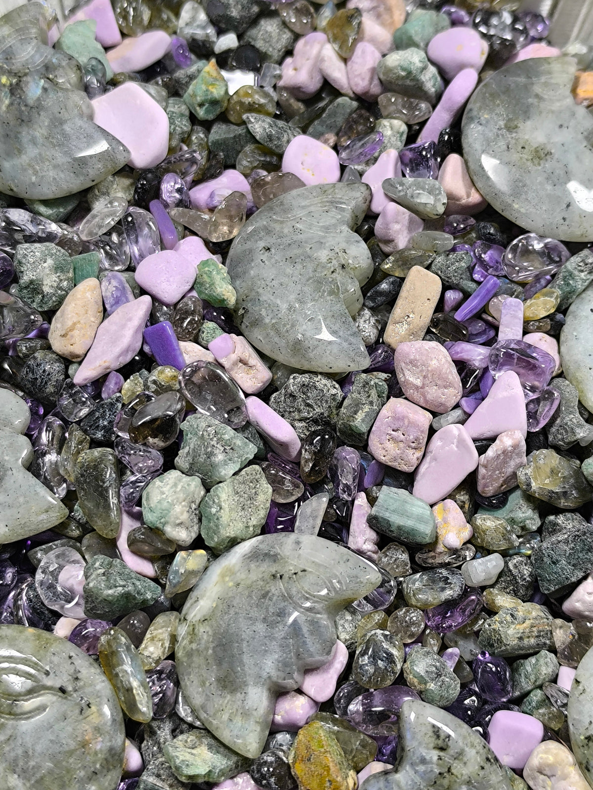 Witches pop rocks confetti
