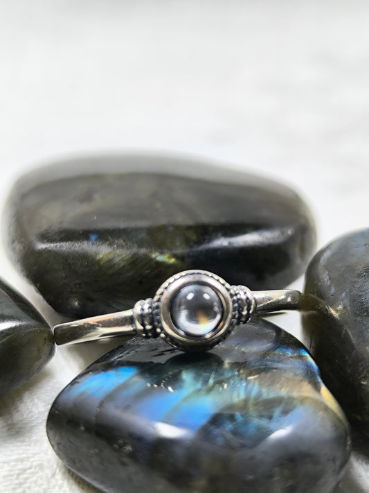 Sterling silver labradorite adjustable ring