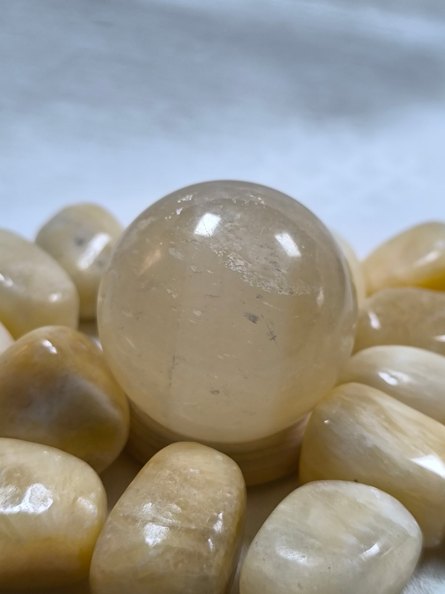 Yellow calcite spheres