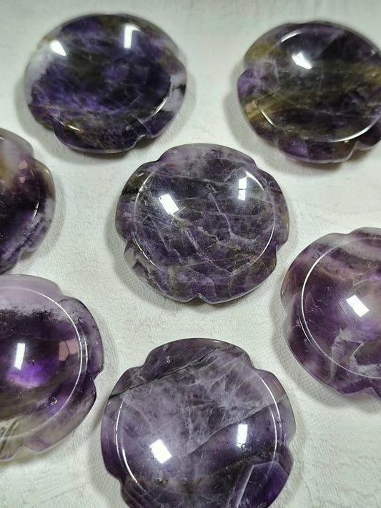 Chevron amethyst flower worry stones