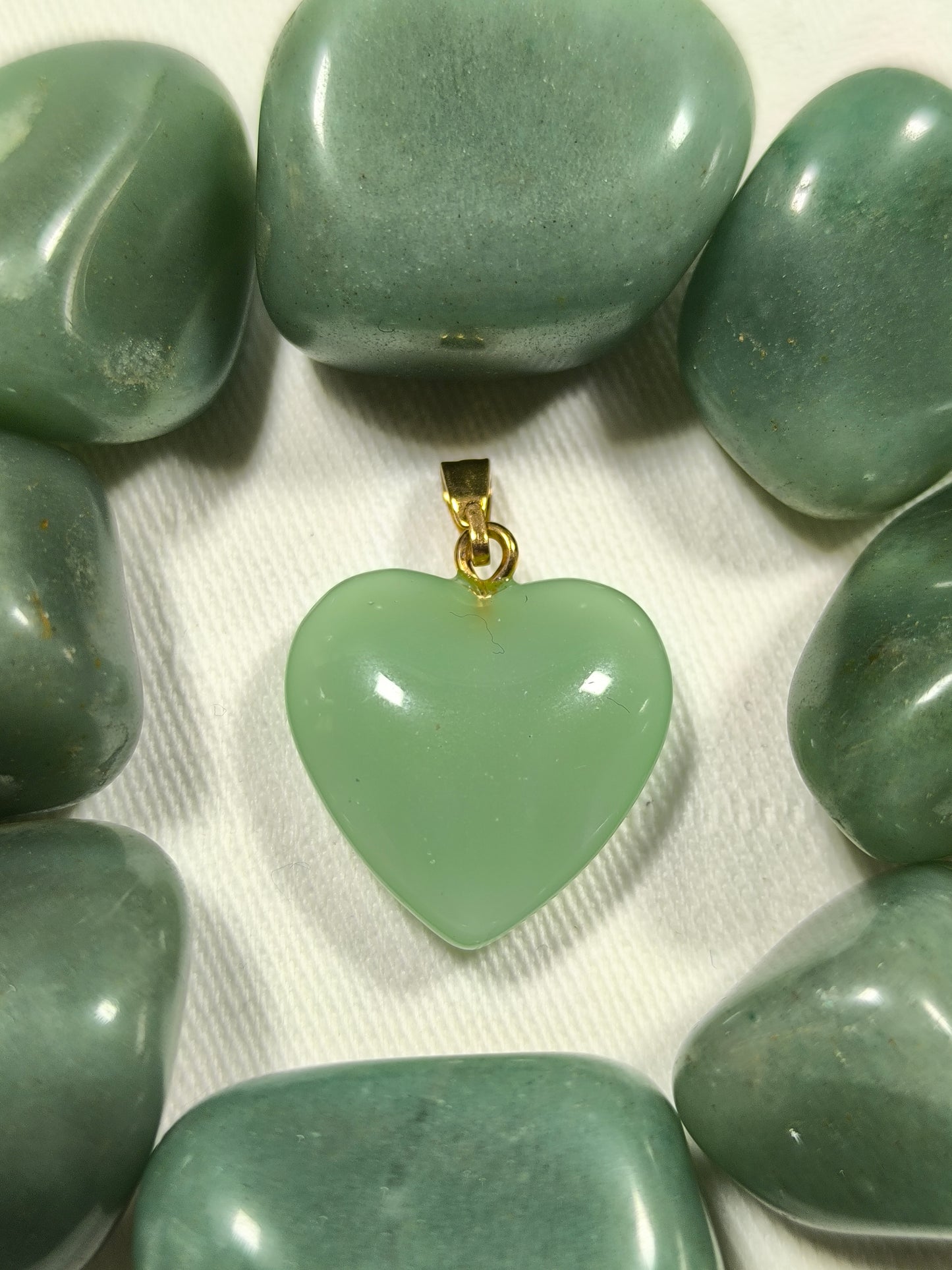 Preloved gold tone green jade heart pendant