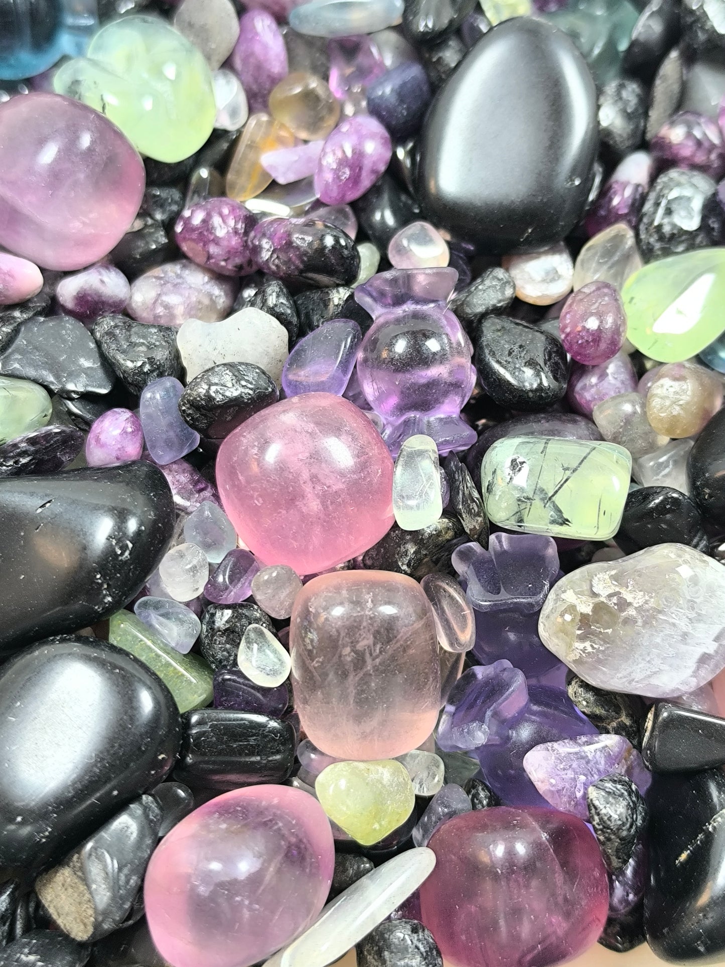 Witches brew crystal confetti
