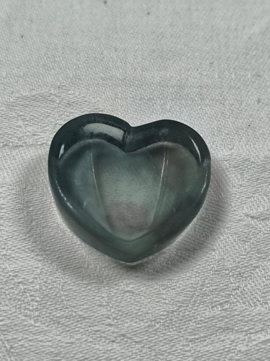Mini fluorite heart dishes
