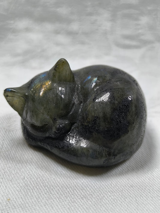 Labradorite sleeping cat carving