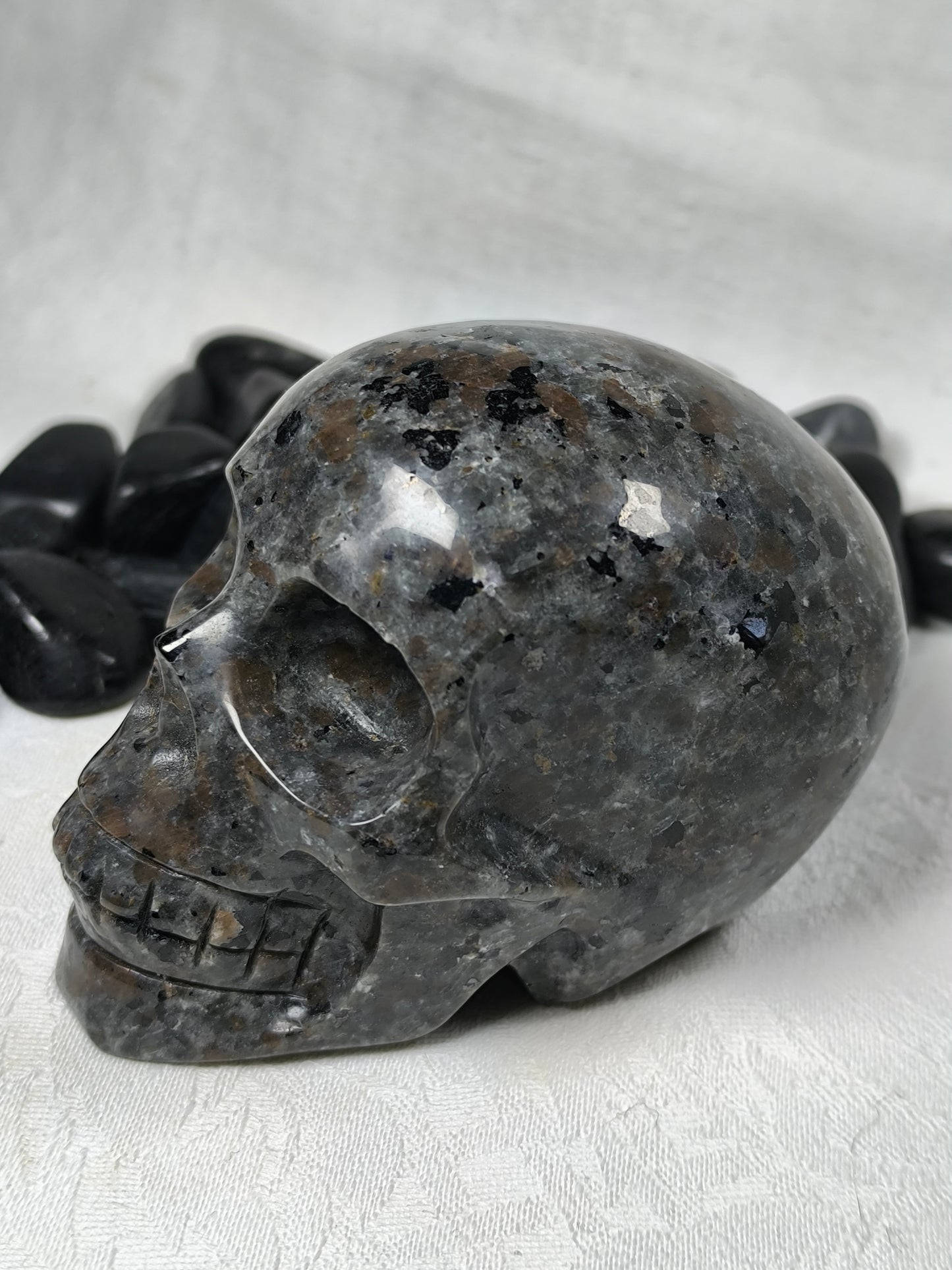 Yooperlite UV reactive skull
