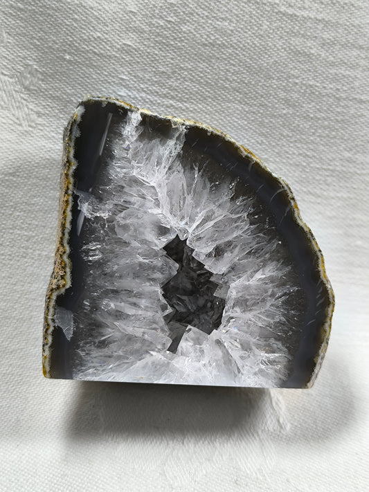 Agate geode