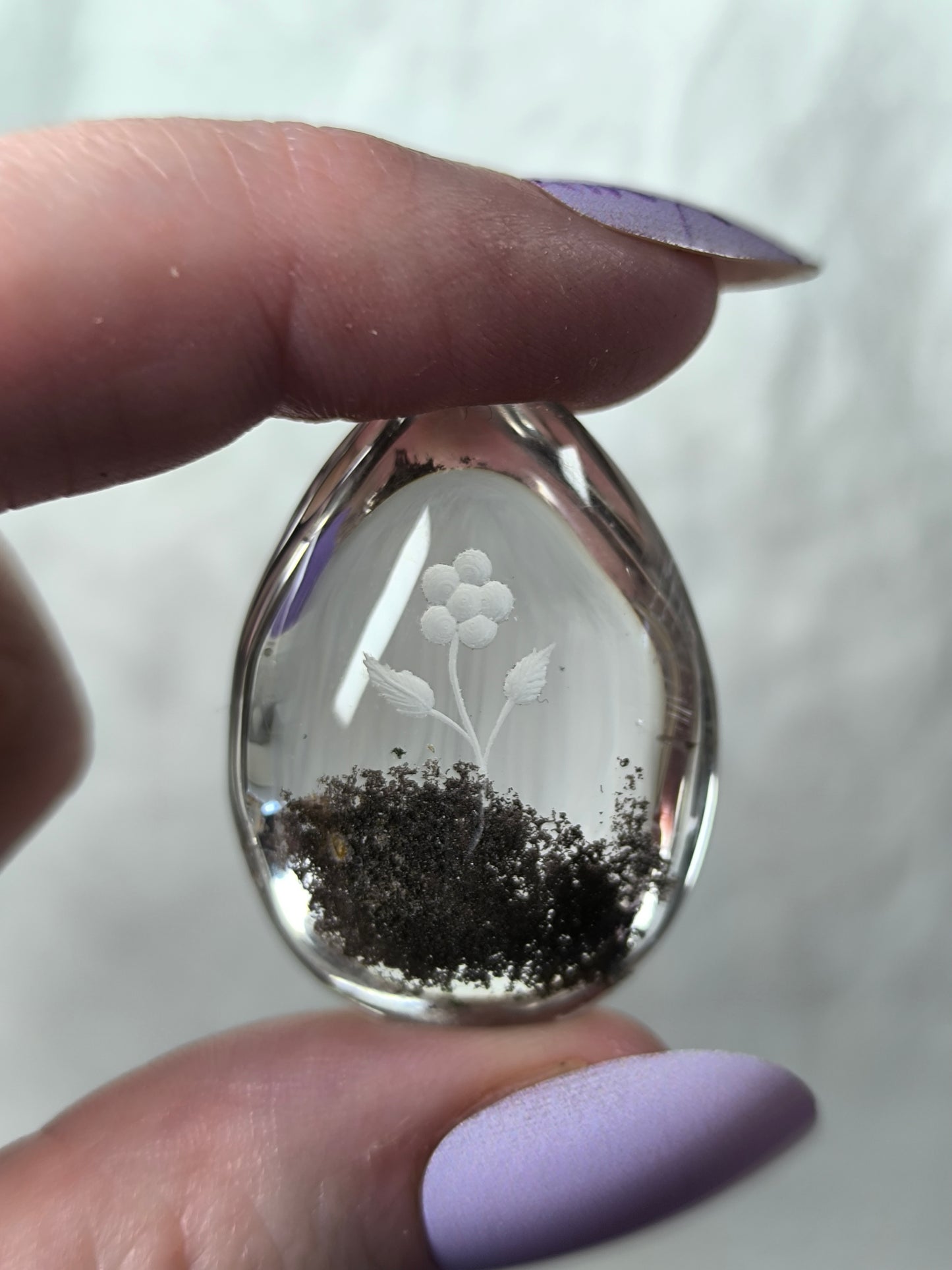 Lodolite in quartz inner flower carving